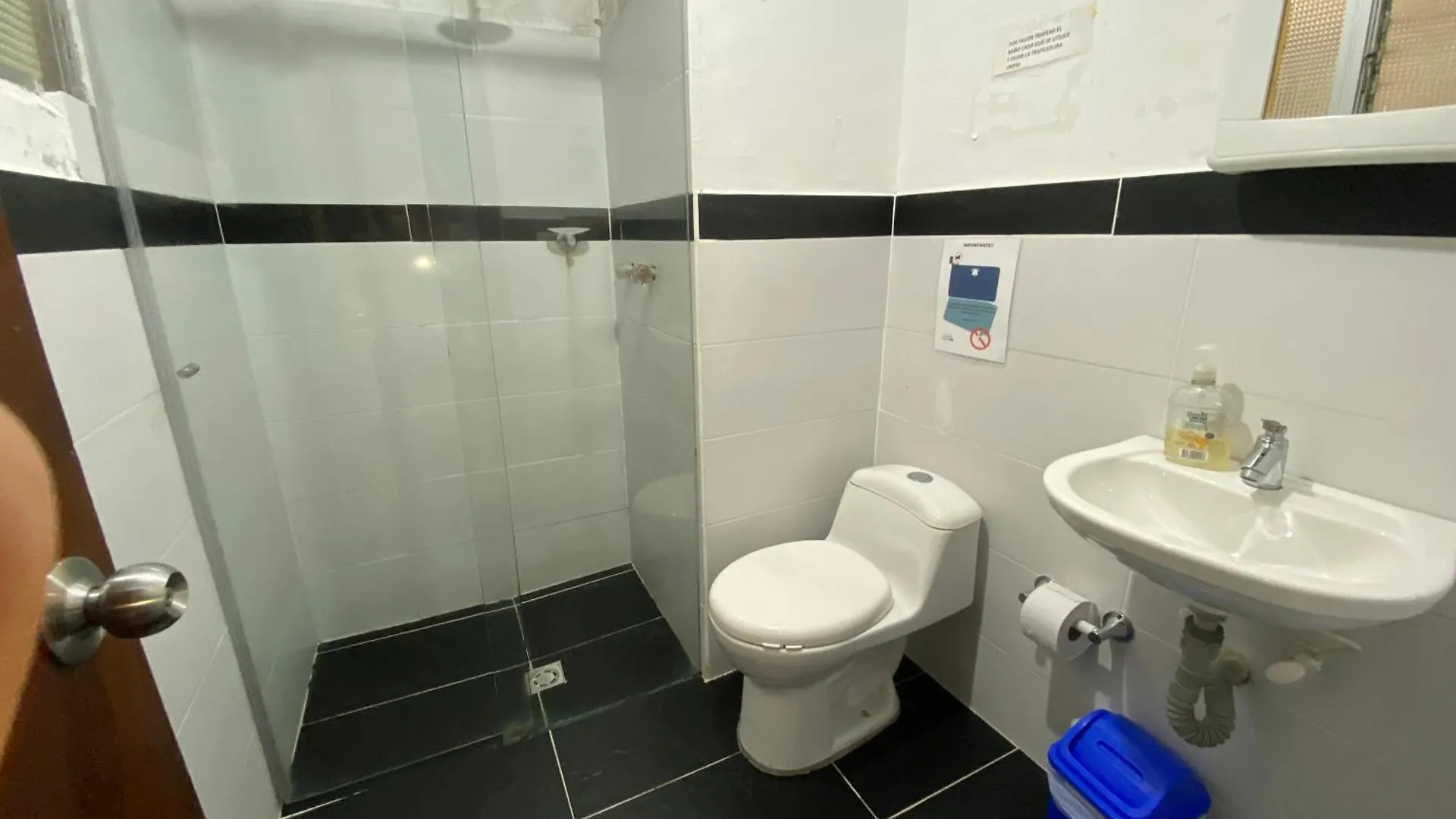 Hostal Casa Prado In メデジン 0*,