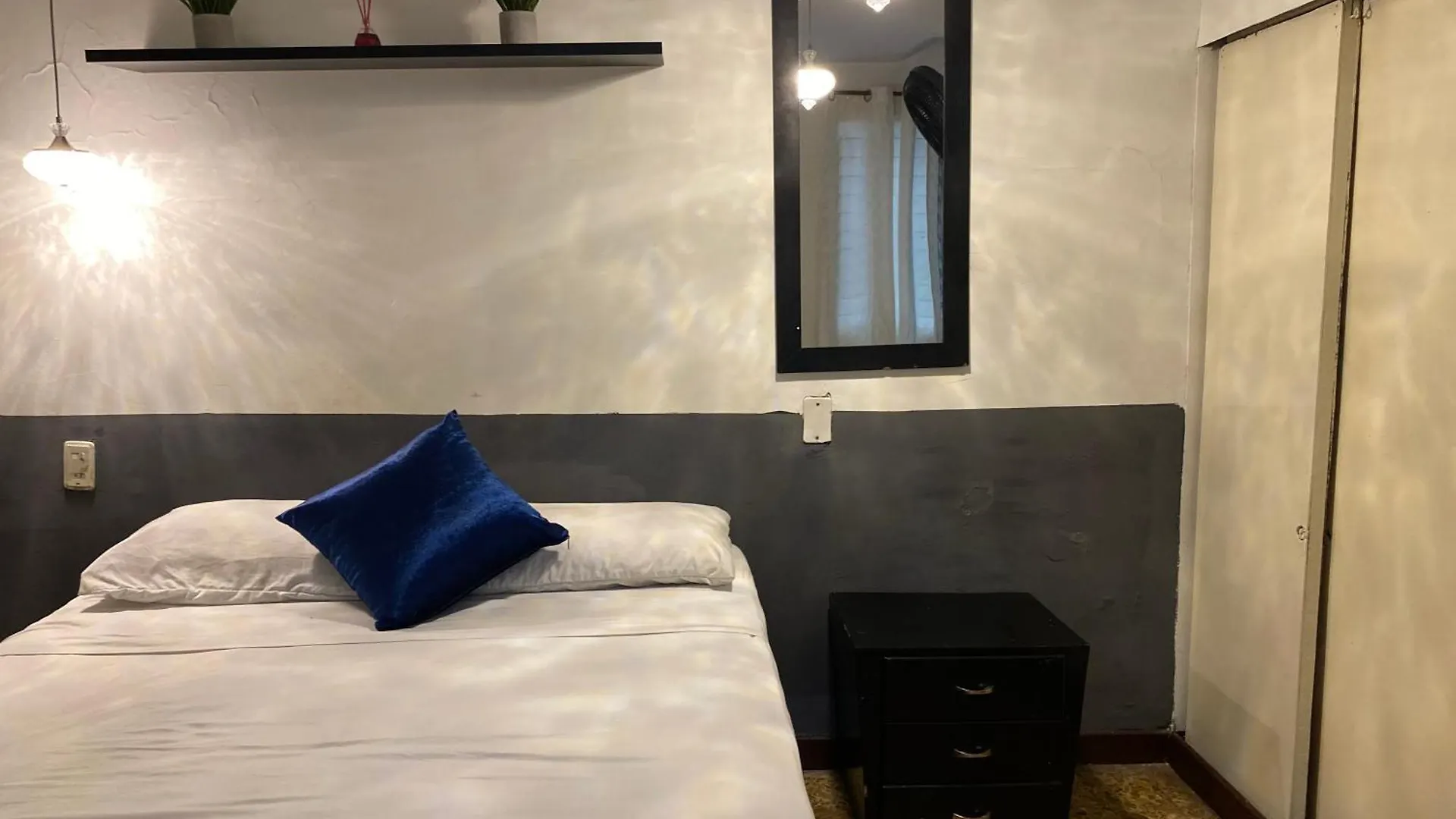 Hostal Casa Prado In Медельин 0*,  Колумбия